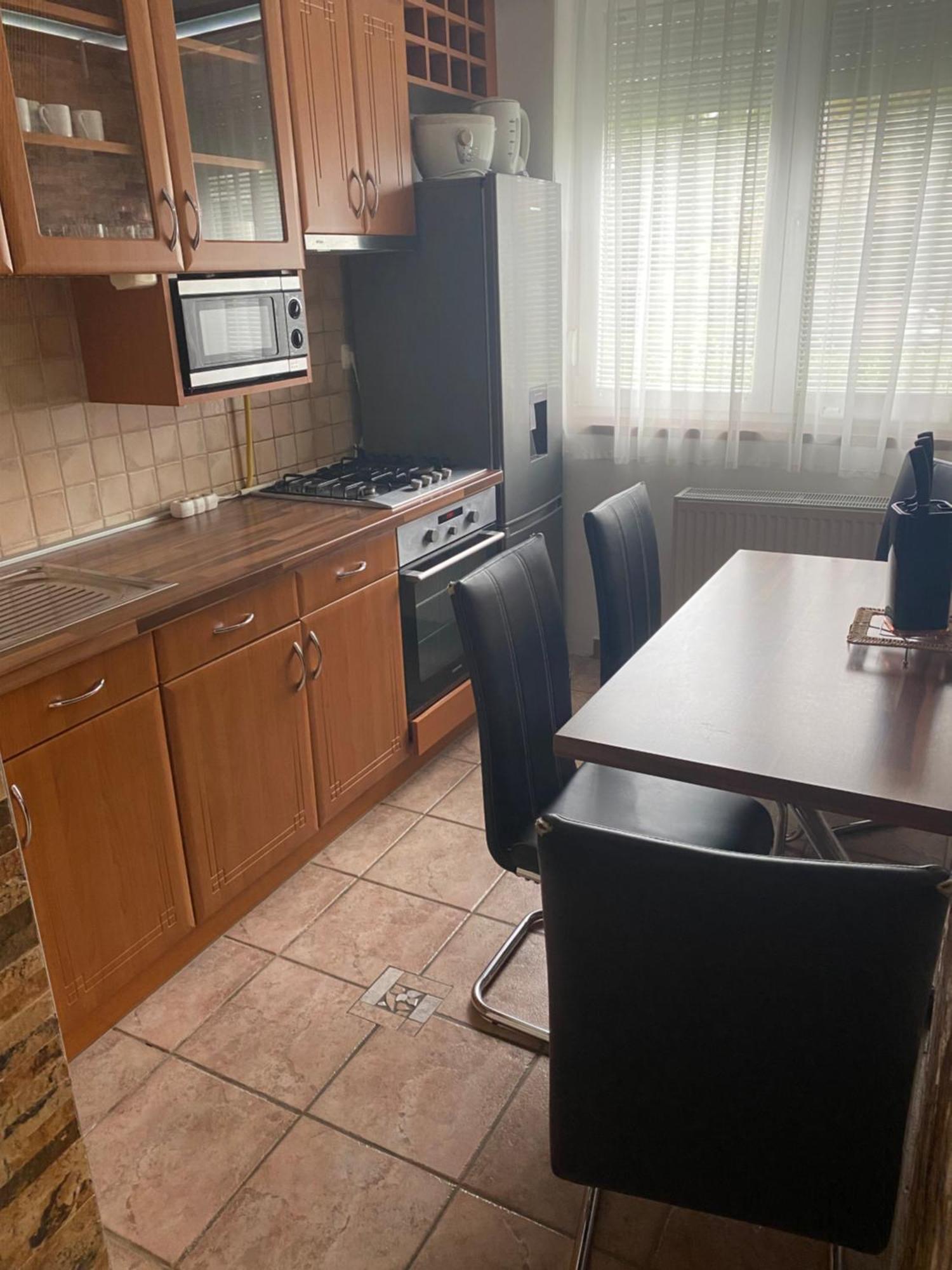 Angéla Apartman Hajdúszoboszló Exterior foto